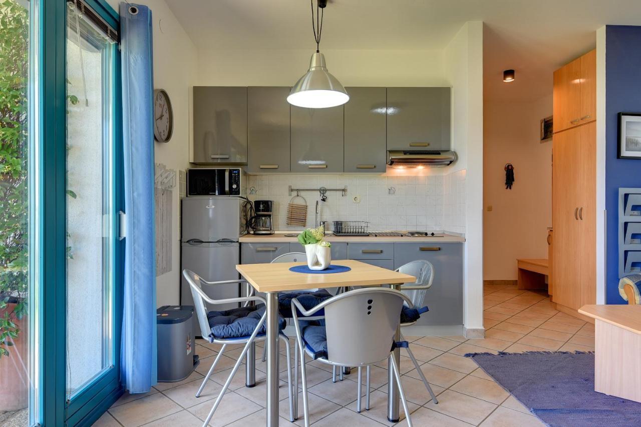 Apartments Villa Ana เมดูลิน ภายนอก รูปภาพ
