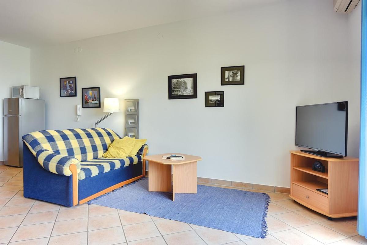 Apartments Villa Ana เมดูลิน ภายนอก รูปภาพ