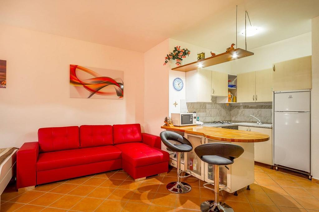 Apartments Villa Ana เมดูลิน ภายนอก รูปภาพ